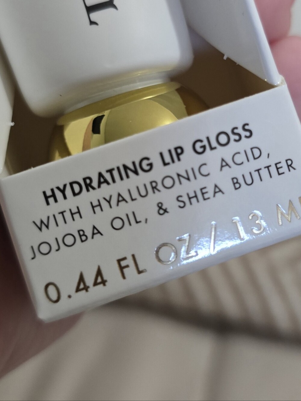 TRULY Hydrating Lip Gloss Box - Picture 5 of 6